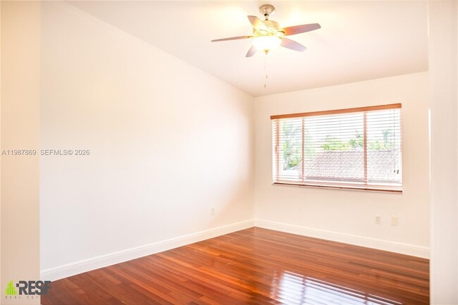 Building Photo - 7523 SW 109th Ave