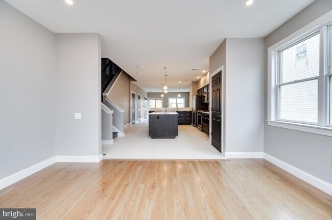 Building Photo - 1020 Penn St