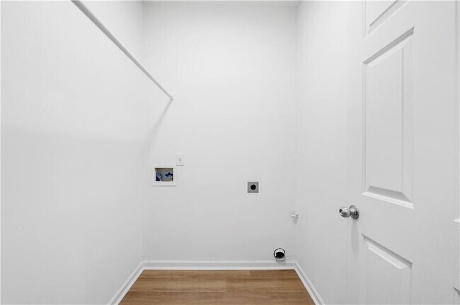 Building Photo - 1055 Red Cedar Trail