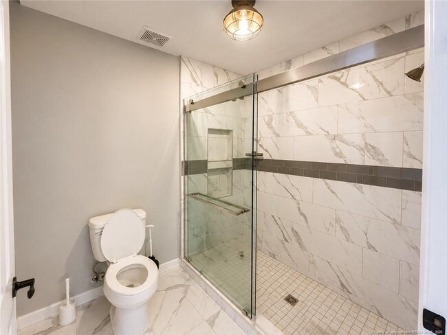 Building Photo - 5800 Lagu Pl