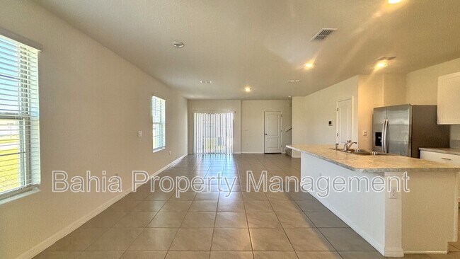 Building Photo - 1820 Red Canyon Dr