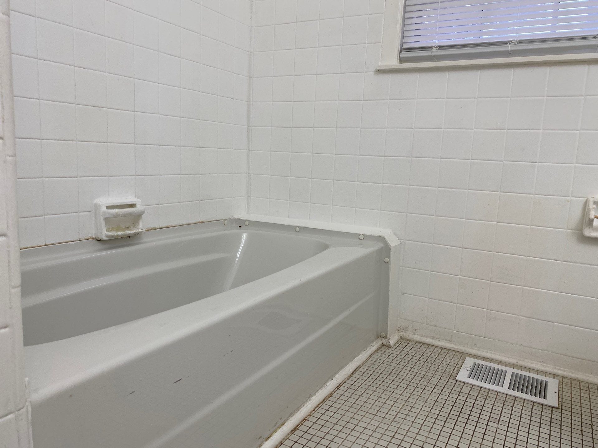 Building Photo - 135 Ayers Dr