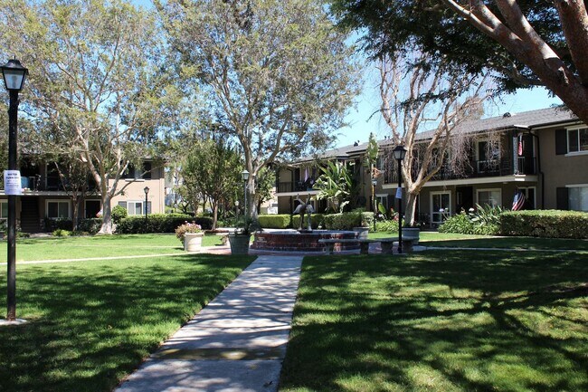 Building Photo - 660 S Glassell St