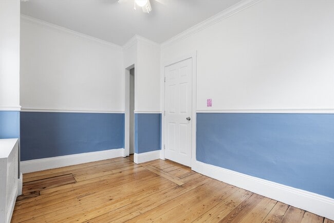 Building Photo - 25 Blanche St