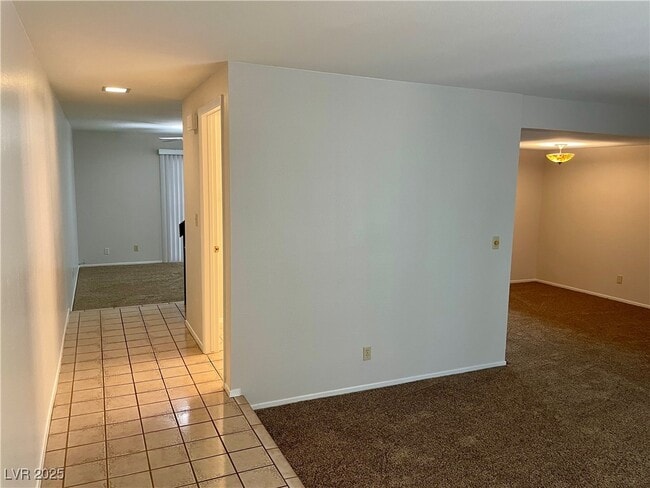 Building Photo - 4535 Brookside Way