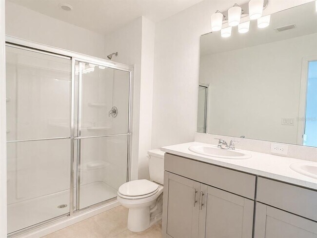 Building Photo - 15144 Cuzcorro Ct
