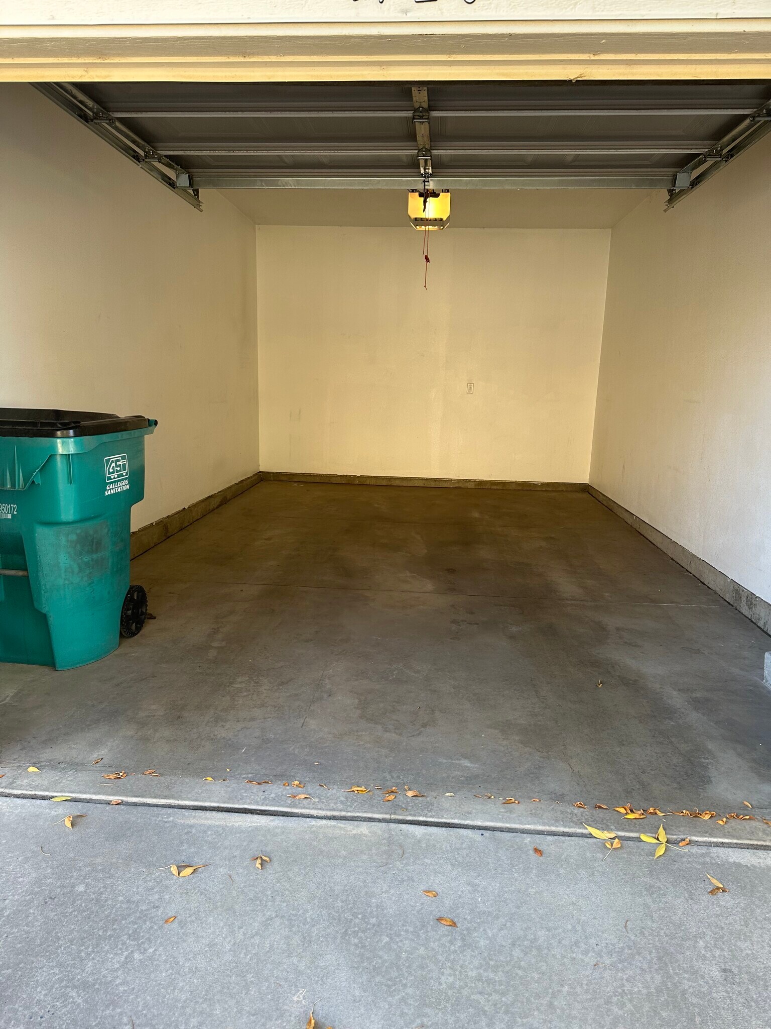 Building Photo - 6603 W 3rd St