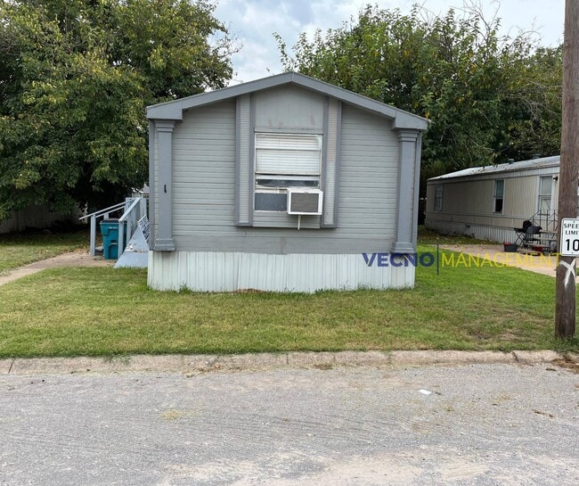 Building Photo - 201 S Preston Rd
