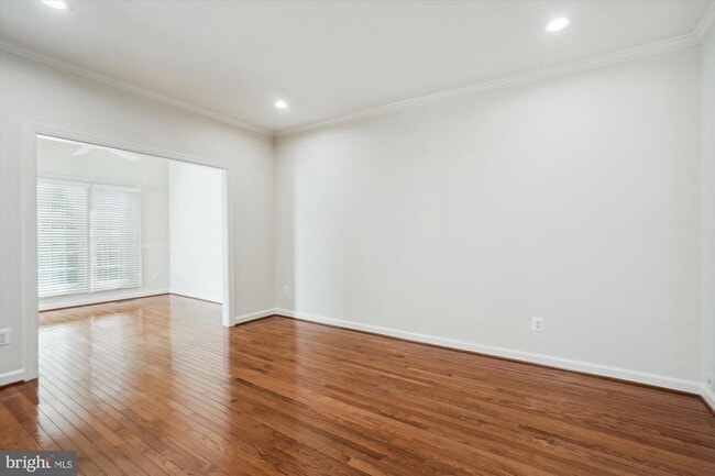 Building Photo - 4524 Fair Valley Dr