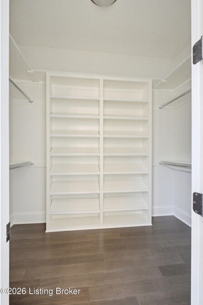 Building Photo - 6300 Mistflower Cir