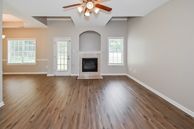 Building Photo - 6044 Kingsview Cove