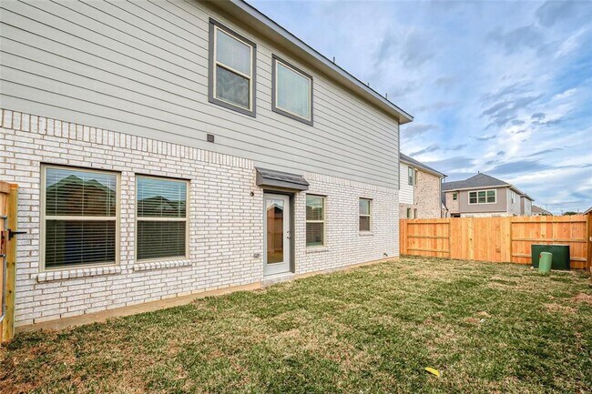Building Photo - 31139 Mahogany Fir Trl