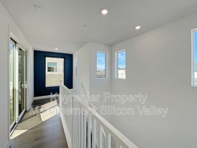 Building Photo - 3030 Boyter Pl