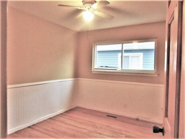 Building Photo - 4170 Weddel St