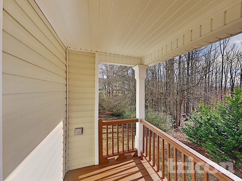 Building Photo - 97 Farmington Dr