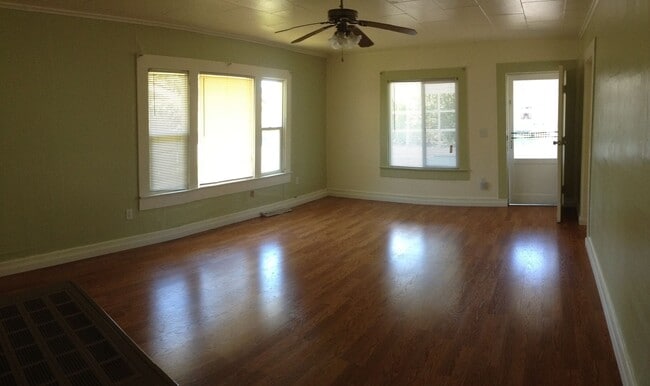 Building Photo - Fountain District 2 Bedroom Home!
