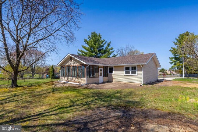 Building Photo - 78 Abbington Ln