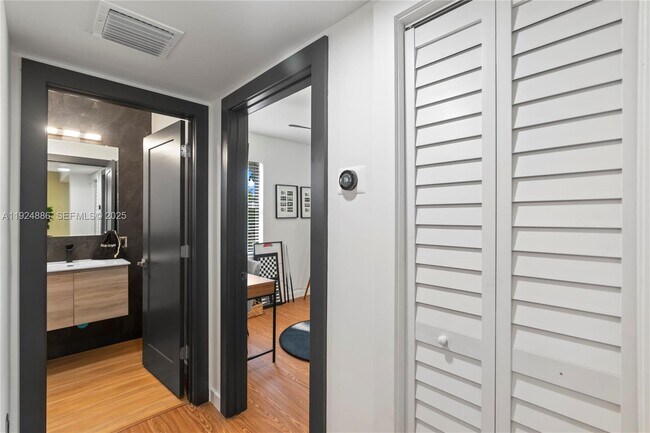 Building Photo - 220 NW 134th St