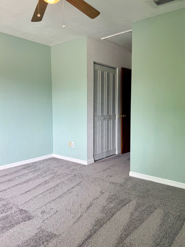 Building Photo - 6264 SW 8th Pl