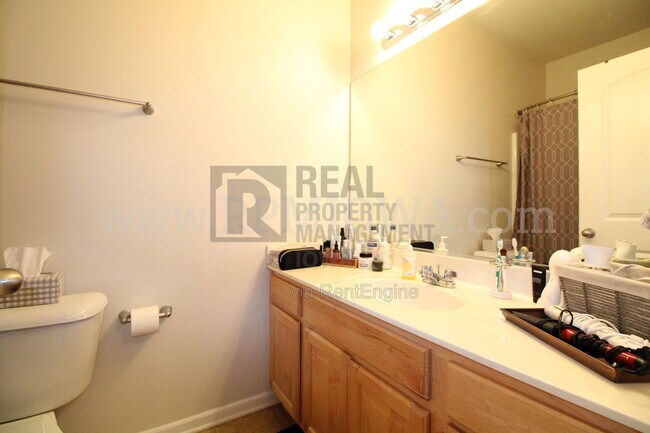 Building Photo - 1617 SW White Birch Cir