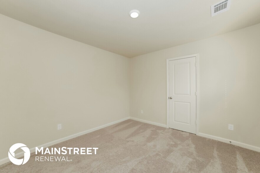 Building Photo - 334 Augusta Woods Dr