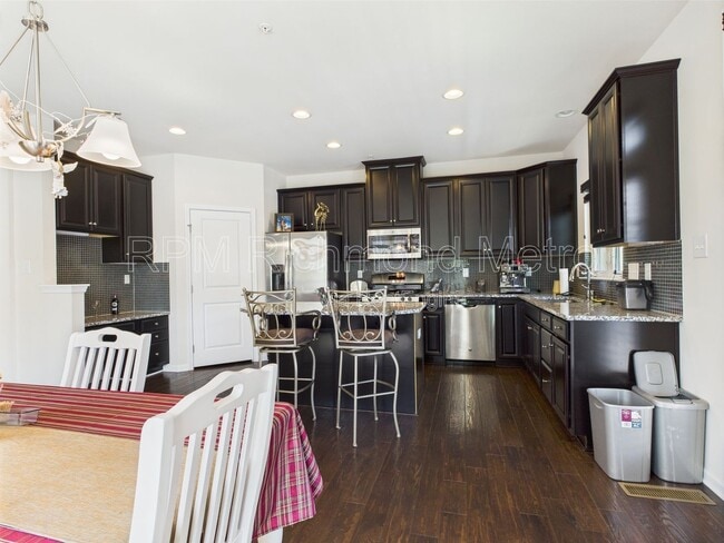 Building Photo - 2200 Liesfeld Parkway