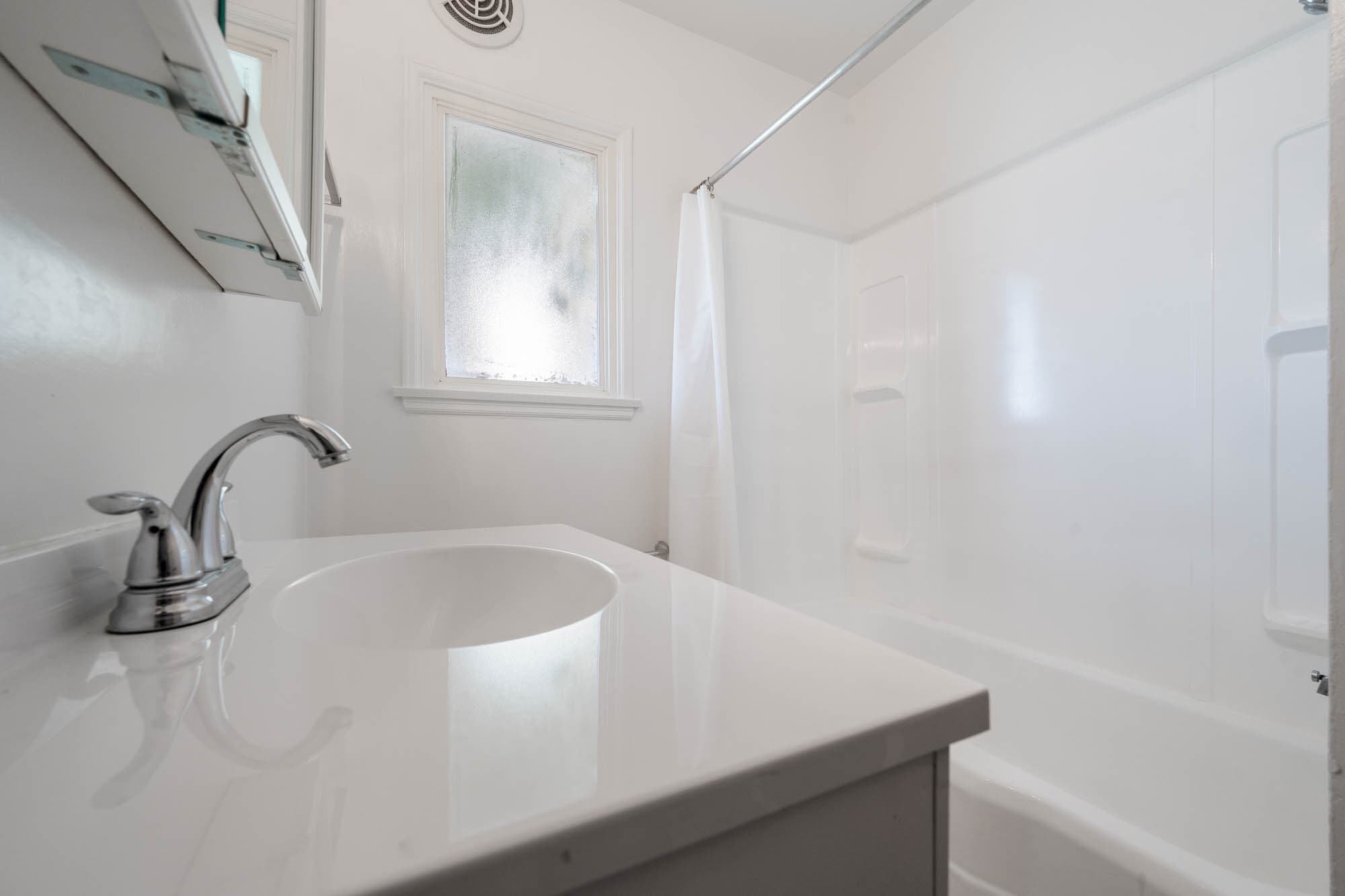 Building Photo - 8754.5 Belford Ave