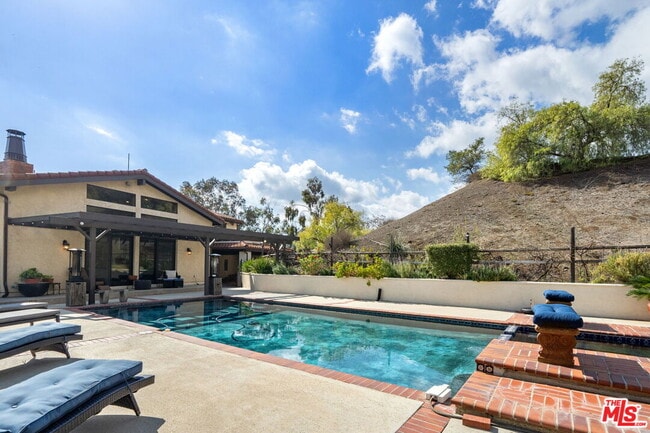 Building Photo - 25615 Mulholland Hwy