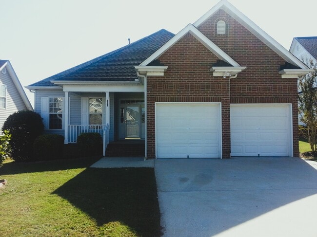 Building Photo - 303 Stallion Rd