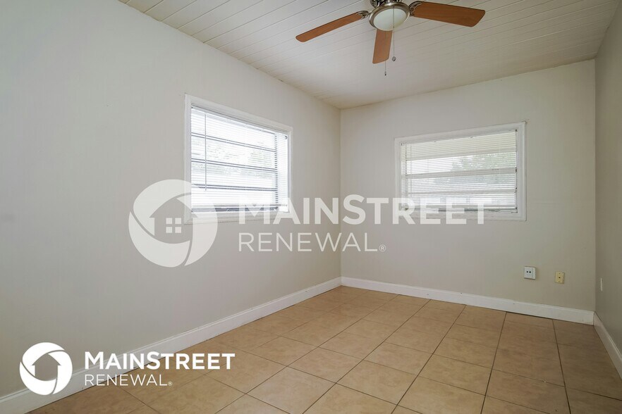 Building Photo - 5018 Indialantic Dr