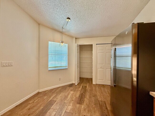 Building Photo - 4010 Wilkes Dr