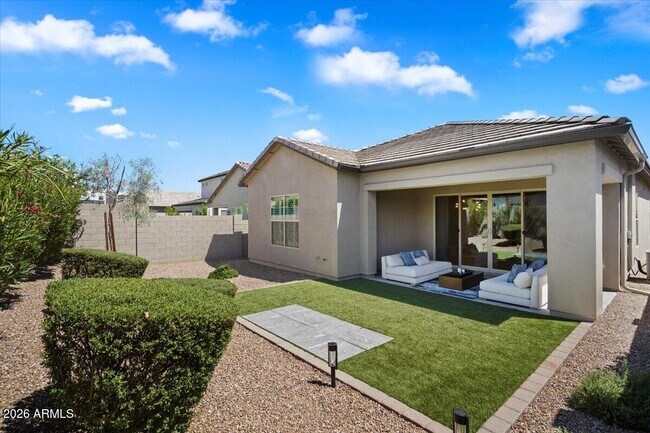 Building Photo - 6630 E Villa Rita Dr