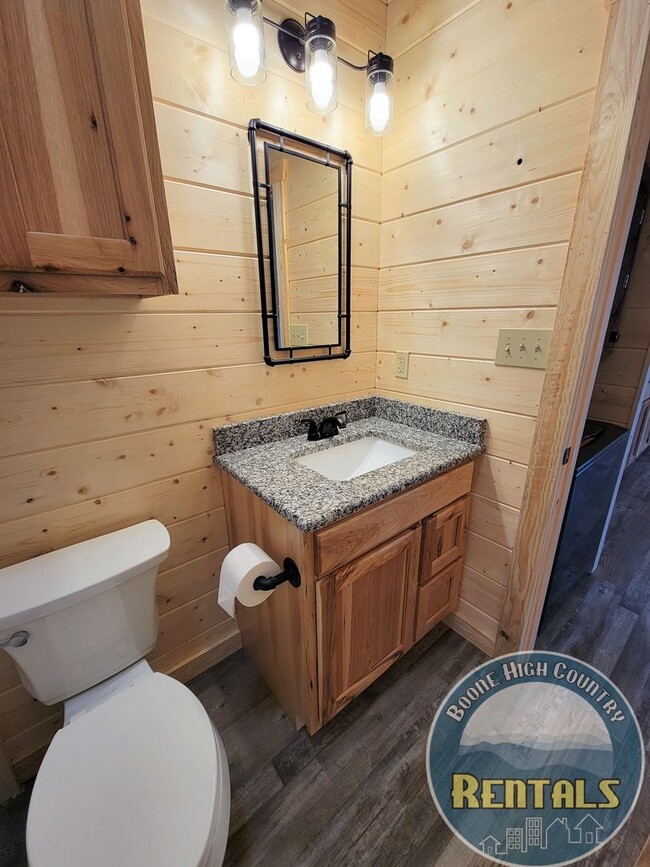 Building Photo - Beautiful 1bd Cabin In Trade, Tennessee