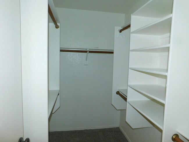 Building Photo - 3510 E Edna Ave