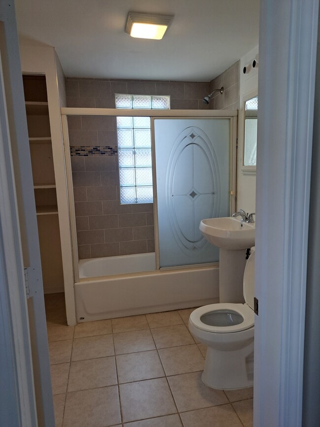 Building Photo - 4847 W Berenice Ave