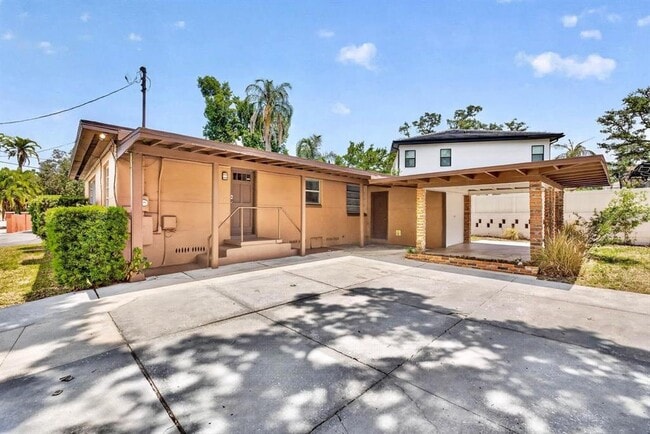 Building Photo - 1310 W Woodlawn Ave