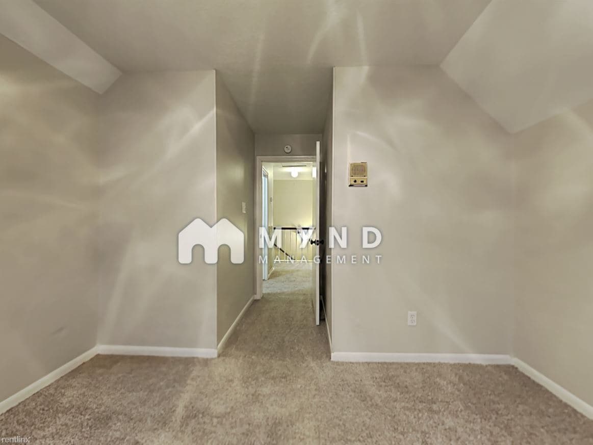 Bedroom 4 - 10019 Golden Sunshine Dr