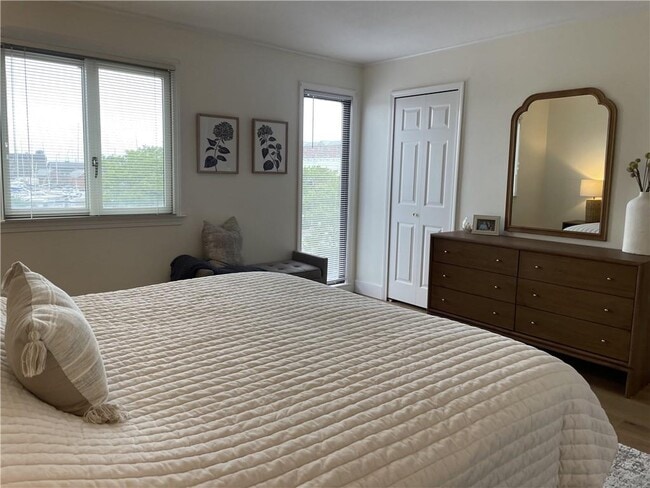 Building Photo - 310 Swans Wharf Row