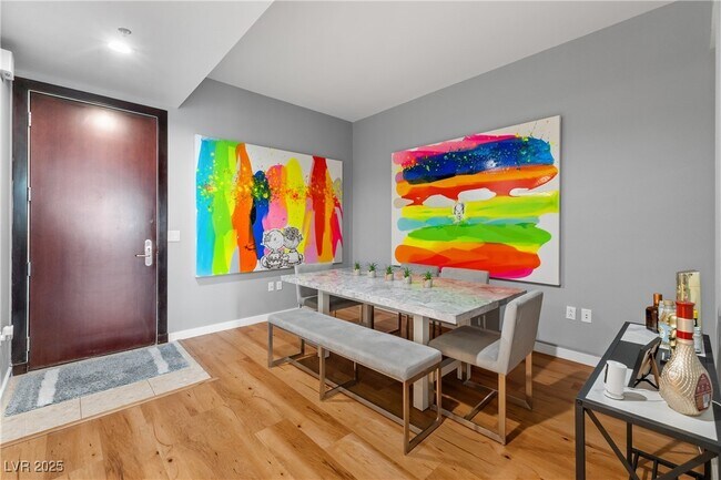 Building Photo - 4525 Dean Martin Dr