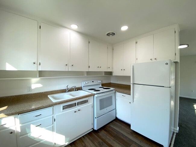 Building Photo - Dudley 3502-3504#