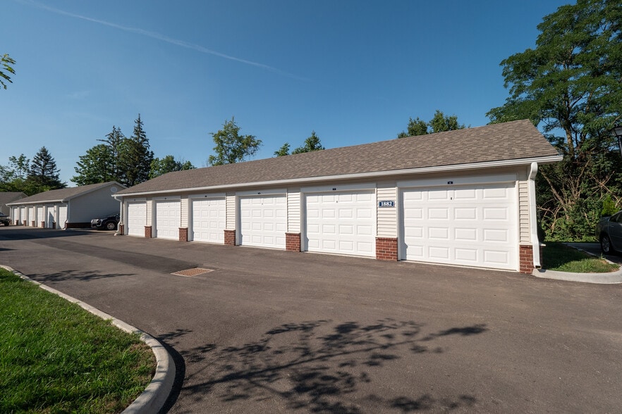 AlkireMeadows-garage - Alkire Meadows