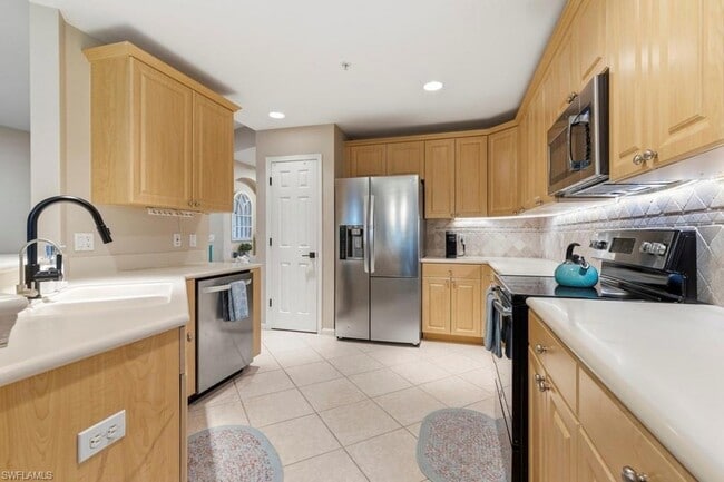 Building Photo - 10040 Valiant Ct