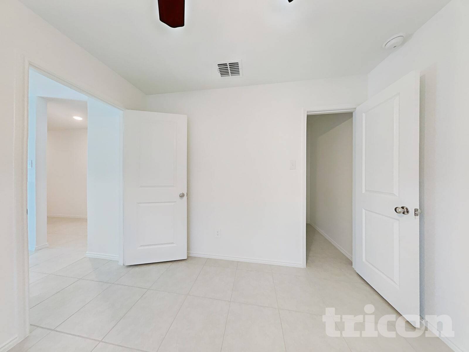 Building Photo - 2506 Perennial St