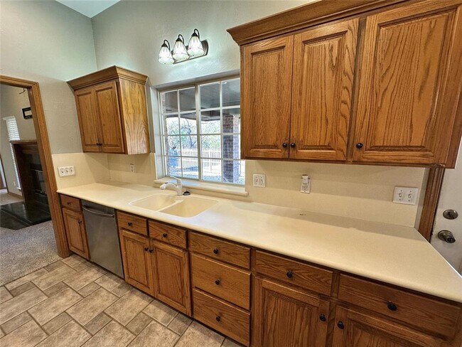 Building Photo - 1819 Duckhawk Ct