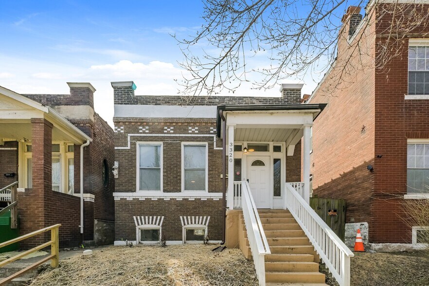 Building Photo - 3320 Itaska St
