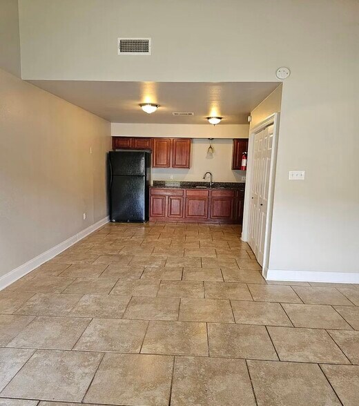 Building Photo - 44154 Simpson Pl