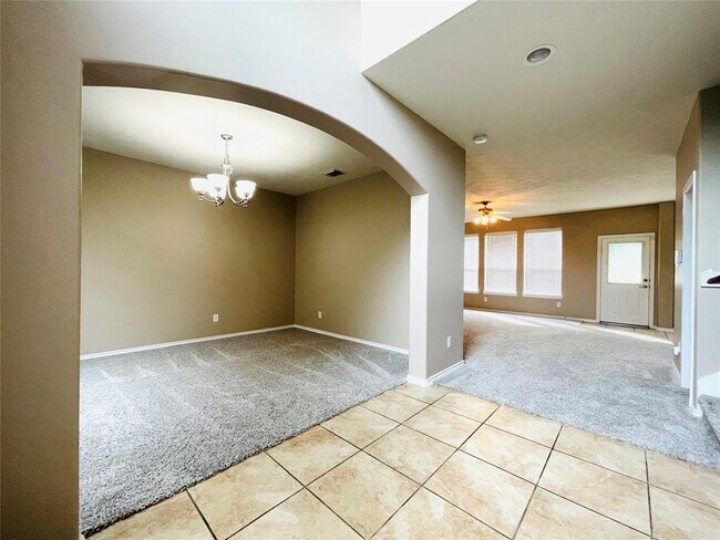 Building Photo - 13710 Clear Trail Ln