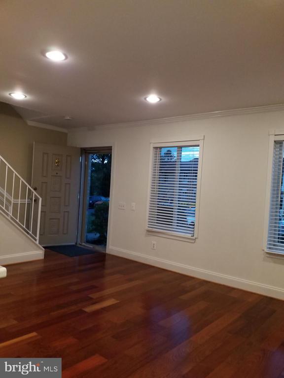 Building Photo - 9516 Tippett Ln