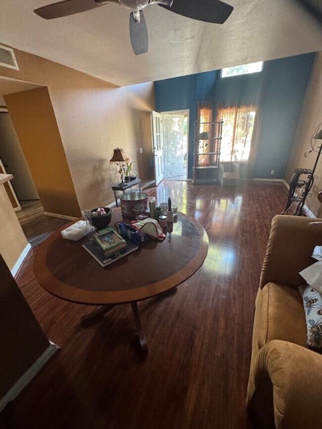 Building Photo - 12572 Fieldstone Ln