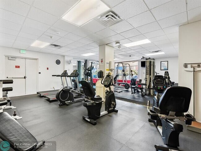 Building Photo - 3500 Galt Ocean Dr